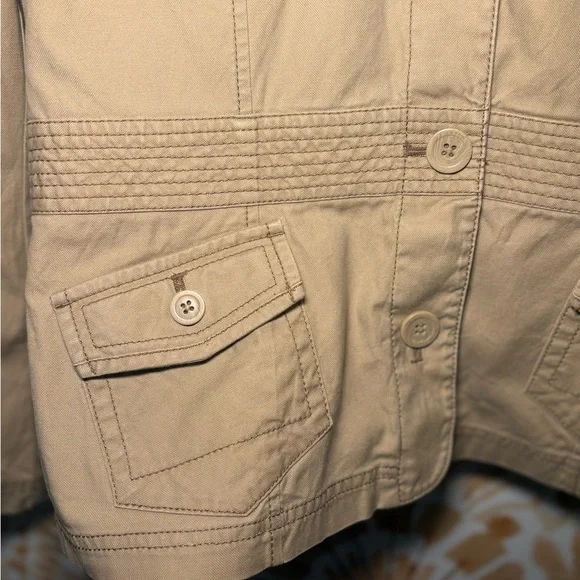 LOFT Tan Safari Style Feminine Utility Jacket with Cinched Waist Detailing 12 - Picture 5 of 6